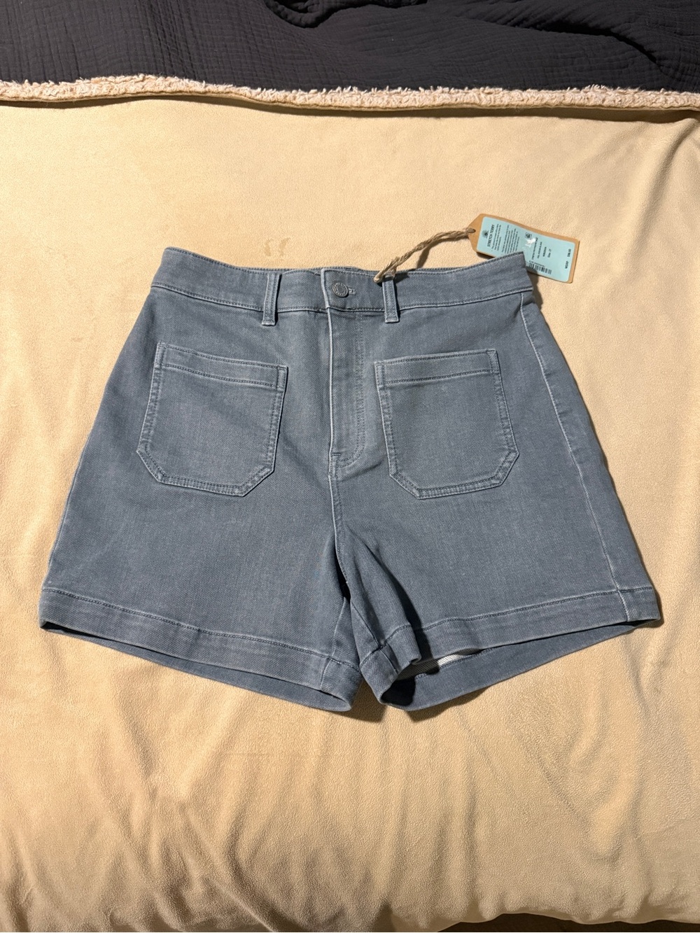 Faherty High-Waist Patch Pocket Shorts in Ocean Glass - Picture 5 of 8